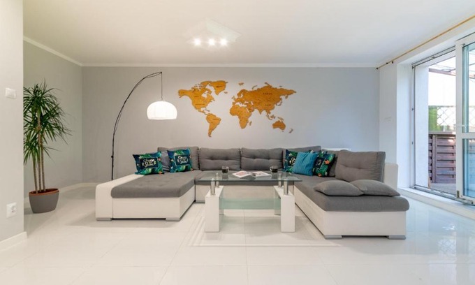 Gdynia Apartment | Familia Apartament na wzgórzu z sauną i salą zabaw dla dzieci