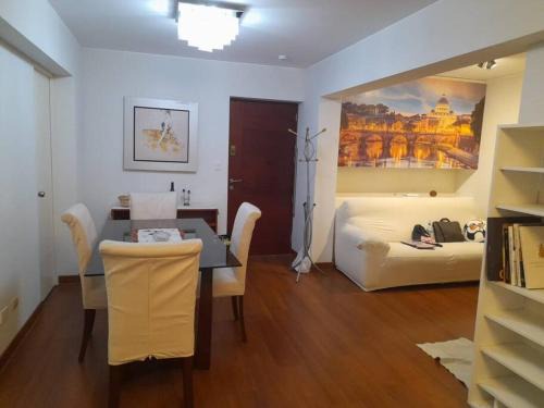 Sector 1 Apartment | Familiar, amplio y moderno