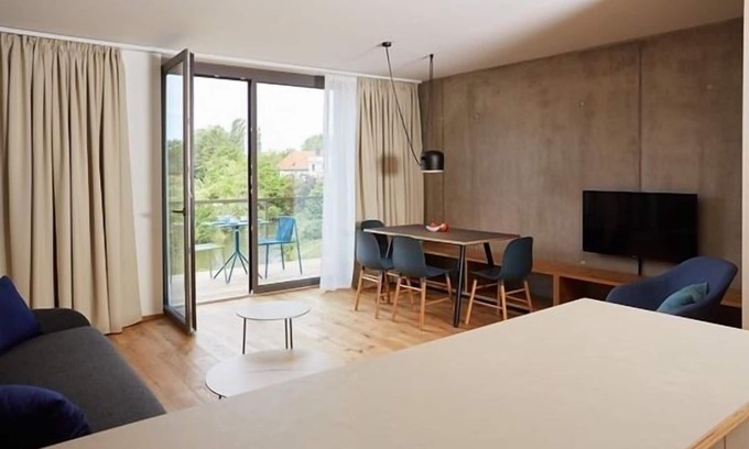 Singen Apartment | Familien-Apartment Storchennest, 66qm, 2 Schlafzimmer, 1 Wohn-/Schlafzimmer, Balkon, max. 6 Personen
