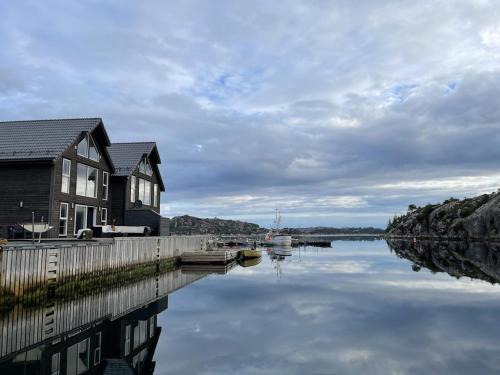 Rolvsnes House | Familierorbu på Bømlo, Family rorbu on Bømlo