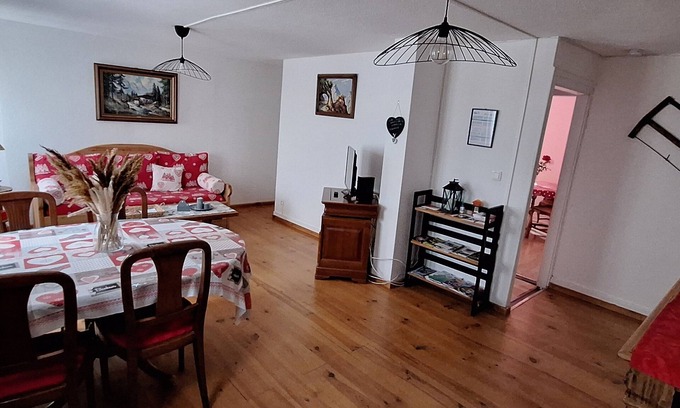 Saint-Philippe Apartment | FAMILY APARTMENT WITH ALL AMENITIES WITHIN WALKING DISTANCE IN THE CITY CENTER