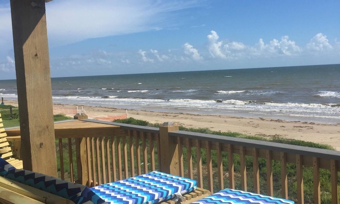 Port Bolivar House | FAMILY BEACH FRONT with panoramic views of the Gulf Coast.