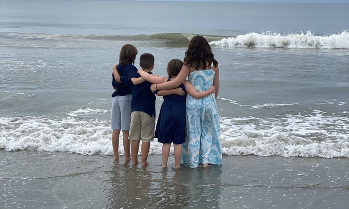 Surfside Beach House | Family beach vacation! Perfect location FUN at beach, pool, waterpark, fishing