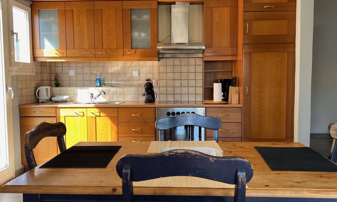 Alimos Apartment | Family Beachfront Apartment in the Athenian Riviera