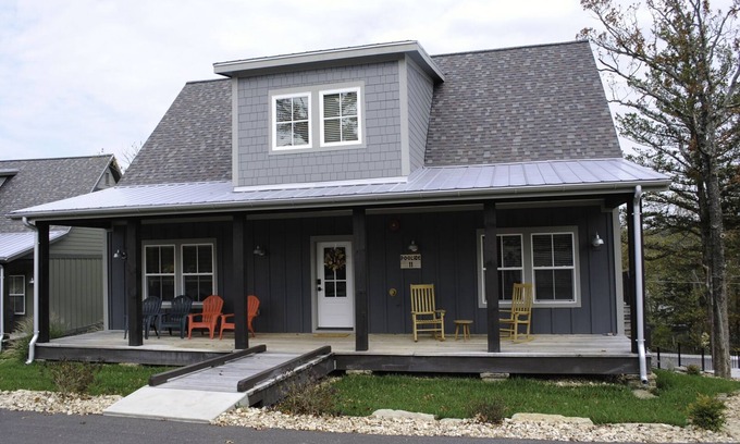 Kimberling City Cabin | Family Cabin, Modern, Scenic Views, oversized deck