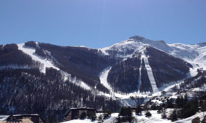 Saint-Etienne-de-Tinee Ski Chalet | FAMILY CHALET AURON