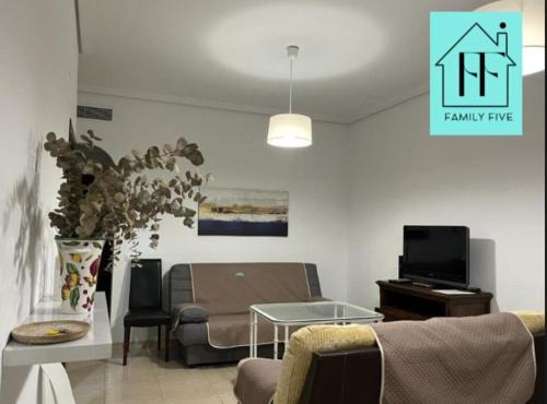 Distrito Sur Apartment | FAMILY FIVE