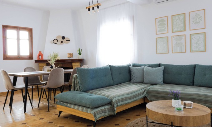 Sarlata Apartment | Family Friendly 3 bedroom apartment with grate view.