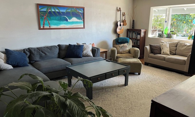 Goleta House | Family friendly 4-bedroom house near beaches, parks, restaurants and UCSB