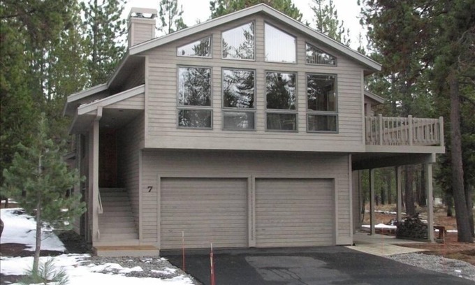 Sunriver House | Family Friendly, Air Conditioning - SHARC passes included.