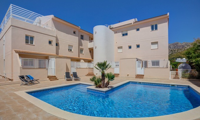 Puerto de Pollensa Apartment | Family friendly apartment with pool, close to all amenities and the Pinewalk.