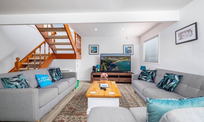 Russell House | Family Friendly Beach Oasis with Modern Comforts, walk to the beach, 3 bedrooms