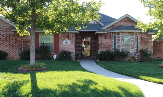 Amarillo House | Family Friendly Cul-de-sac