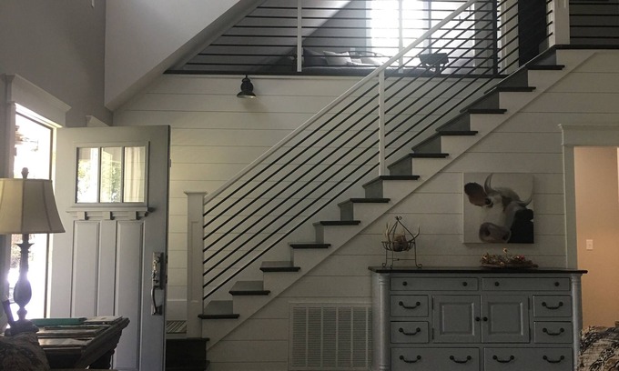 Mountain View House | Family Friendly Guest house-3 bedroom, 2 bath. Custom farm/craftsman