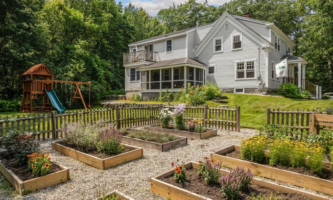 Cape Porpoise House | Family friendly home in heart of Cape Porpoise