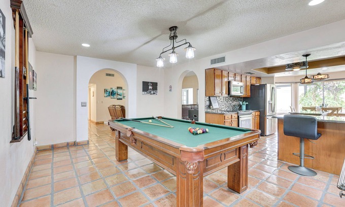 Peoria Cottage | Family-friendly Home w/Pool & Fire Pit in Peoria