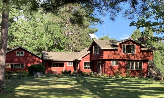 Land O Lakes House | Family friendly lakefront property on large wilderness estate with sandy beach