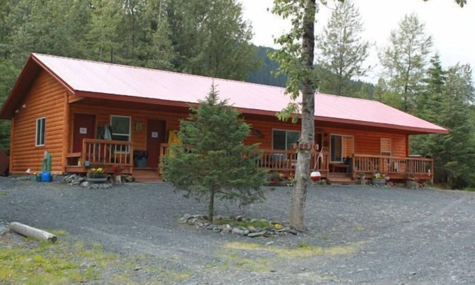Bear Creek House | Family-Friendly Lodging (rent 3 bedroom house)