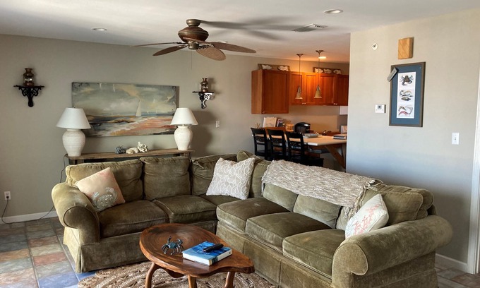 Ono Island Condo | Family Friendly & Quiet Riverside Condo with Pool & Fishing Piers