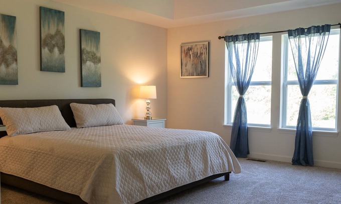 Lakemoor House | Family Friendly Rental with Private backyard and quiet area.