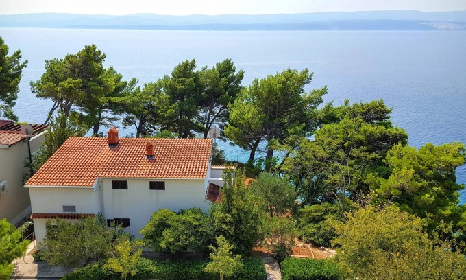 Medici Villa | Family-friendly sea front beach house sleeps 4-5 in Medići, Omiš, Split Riviera
