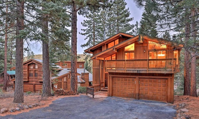 Truckee House | Family-Friendly Truckee Cabin Near Ski Shuttle!