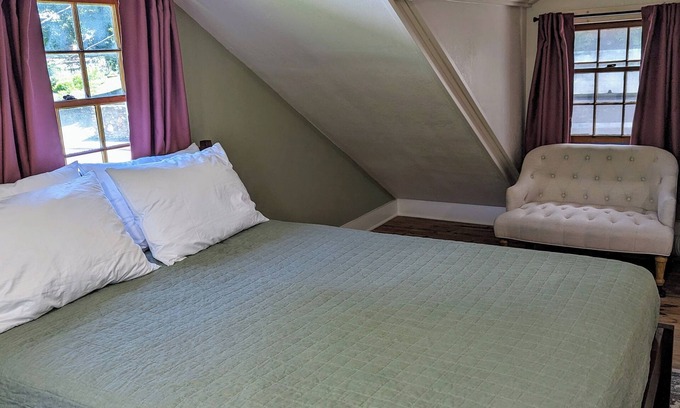 Black Mountain House | Family friendly home within walking distance to the lake and downtown.