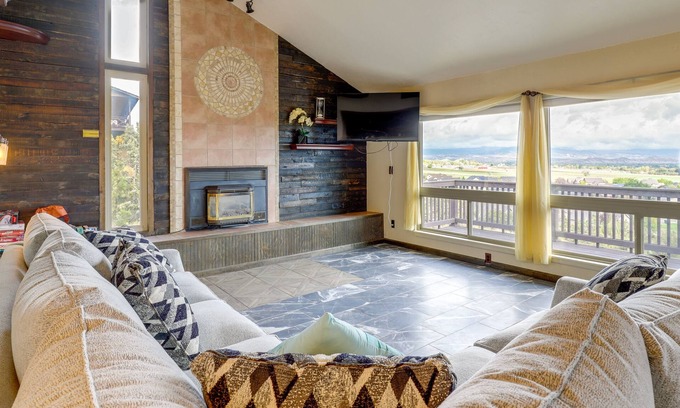 Lapoint House | Family-Friendly Utah Home: Deck, Mountain Views!