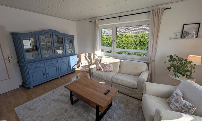 Holtgast House | Family-friendly vacation home near the North Sea with large garden & 4 bedrooms