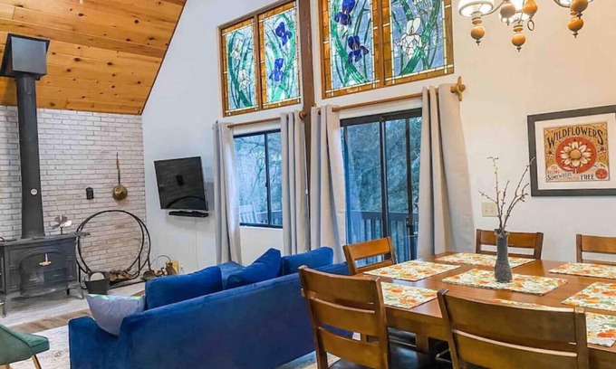 Julian Cabin | Family Friendly Vacation