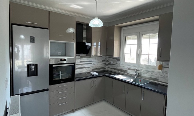Flogita Villa | Family-Friendly Villa with Parking & Garden