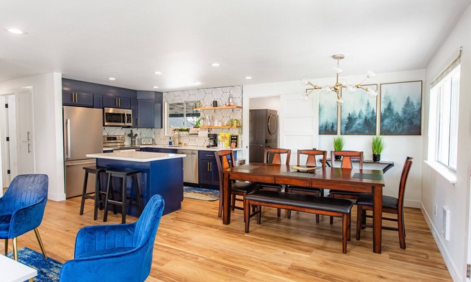 West End House | Family Fun Haven: Spacious Retreat with Games, Arcade & beautiful Kitchen