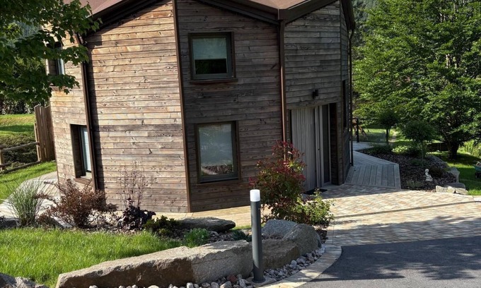Laveline-du-Houx Ski Chalet | Family gîte 6 pers. - Swimming pool, spa, jacuzzi® nature, peace & mountains - Vosges