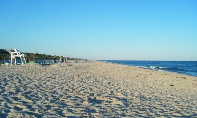 East Quogue House | Family getaway, 5 beds+5 baths, pool, on quiet road, 1.5hr from NYC+Westchester