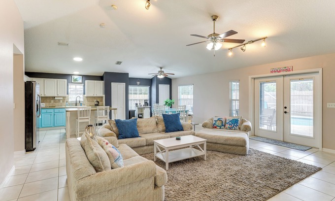 Vero Lake Estates Cottage | Family Getaway w/Backyard Oasis in Vero Beach!