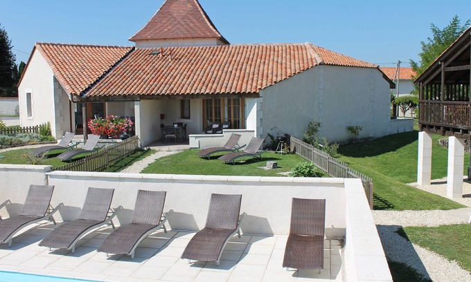 Nabinaud Apartment | Family Holiday Hamlet - Heated Pools, Golf, Tennis, Creche, 10 mins to beach!
