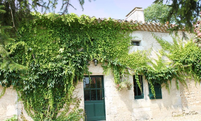 Pillac Cottage | Family Holiday Hamlet - Heated Pools, Golf, Tennis, Creche, 10 mins to beach!