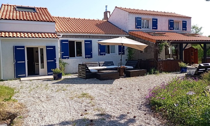 Pornic House | Family home 10/12 people heated pool, 5 bedrooms, pets welcome.