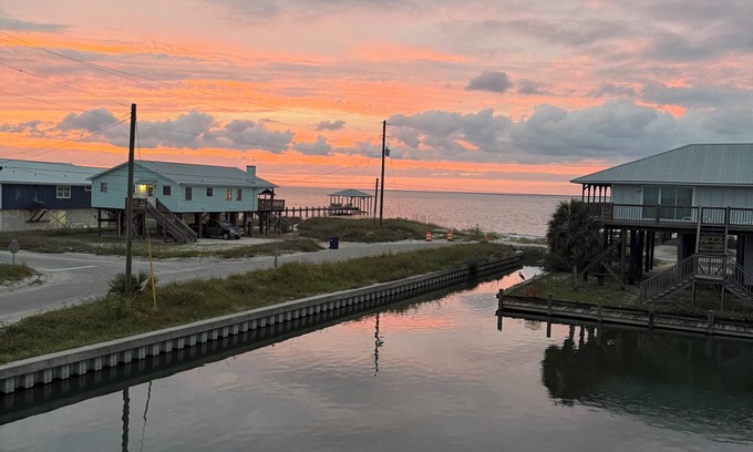 Dauphin Island House | Family home~4 Bedroom~ WATER Front ~next 2 Beach & Bay~ Pet Friendly