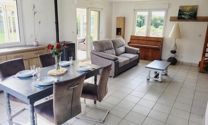 Pledran House | Family Home Between Land Sea Maison Familial Entre Terre et Mer Avec piscine