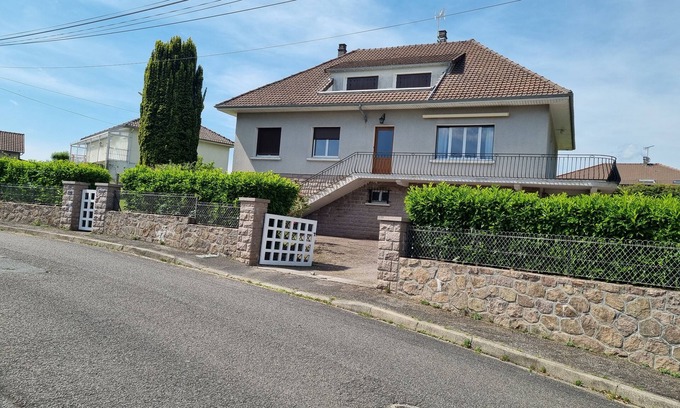 Eymoutiers House | Family home