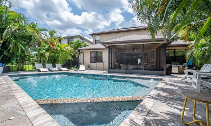 South Pinellas Community Council House | Family home/gated comm/mins from beach!