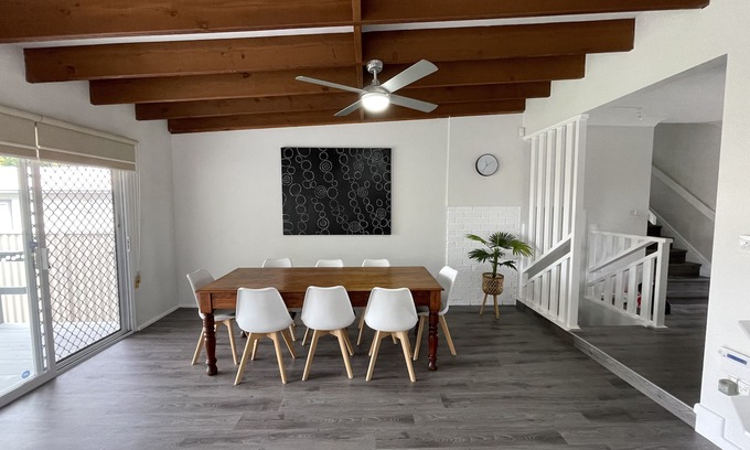 Budgewoi House | Family home in Budgewoi - Central Coast - 10 minutes to the Entrance