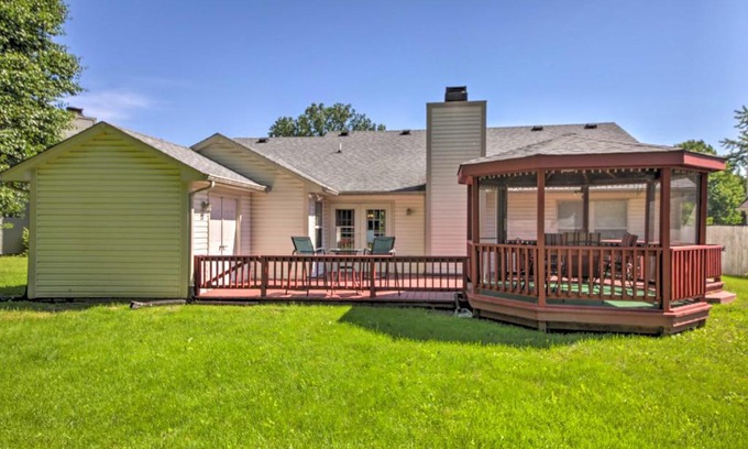 Wayne House | Family Home Near Indianapolis Speedway and Dtwn
