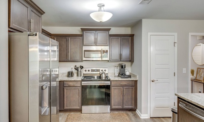Normal Cottage | Family Home w/Covered Patio in Ardmore