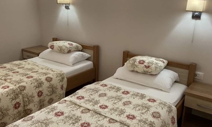 Medjugorje House | Family Hotel VILLA MARIA - Twin room (2+1) 1