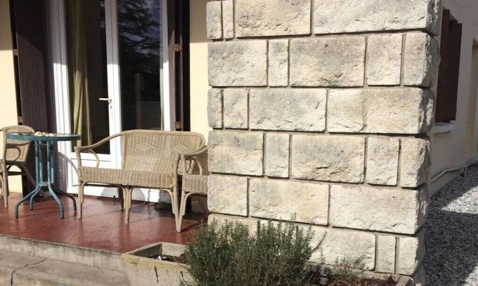 Bias Apartment | Family house for 6 people in Bias, 9km from Lespecier beach