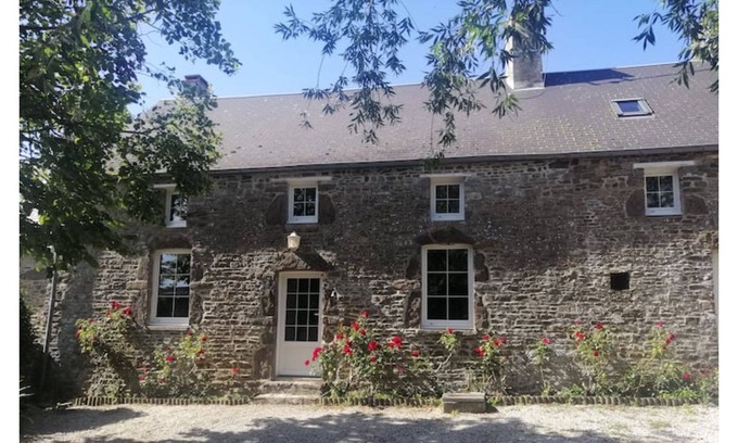 Bretteville-sur-Ay House | Family house and character 10 minutes from the beaches