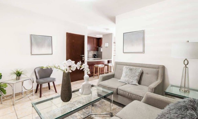 Hermosillo House | Family House in Mixcoac, 3 Bedrooms with Private Parking