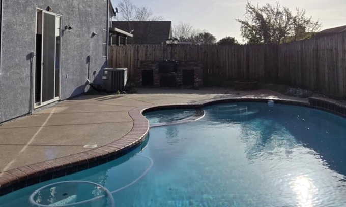 Elk Grove House | Family & kids Home for Non-Smoking guests